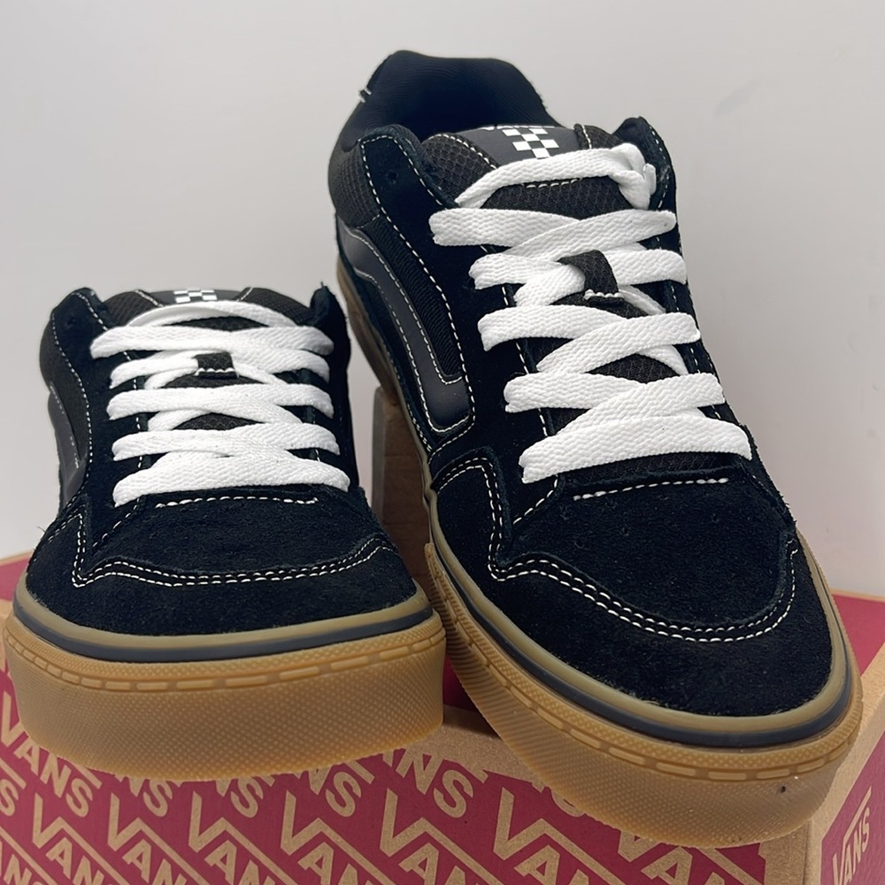 Vans Men’s Caldrone Suede Mesh Black/Gum
VN0A5JM2B9M Sneakers - Picture 6 of 16